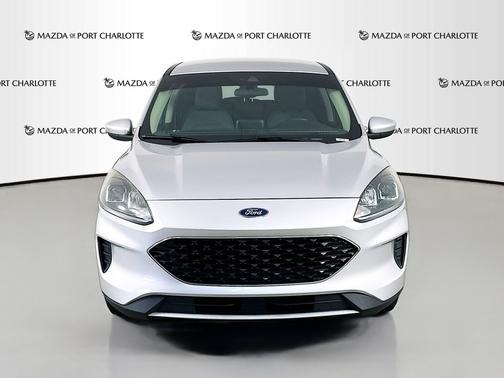 Ingot Silver Metallic 2020 Ford Escape SE FWD