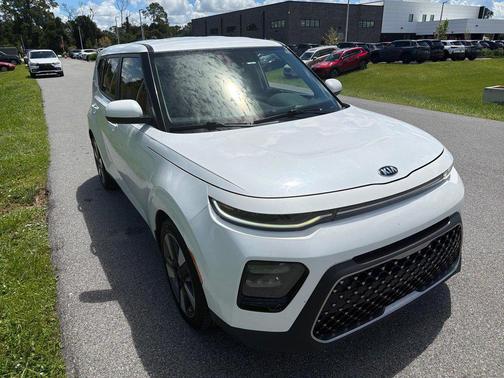 Snow White Pearl 2020 Kia Soul EX IVT