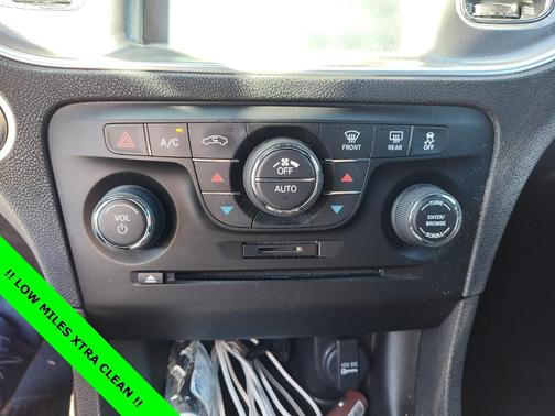 2012 Dodge Charger SXT