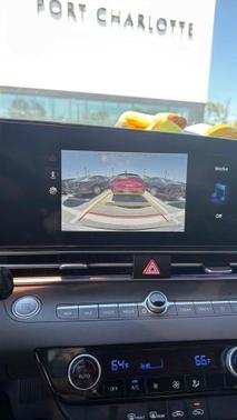 2024 Hyundai ELANTRA SEL IVT