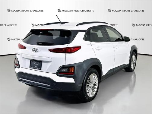 2021 Hyundai KONA SEL