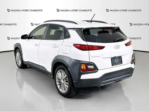 2021 Hyundai KONA SEL