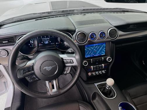 2022 Ford Mustang Mach 1