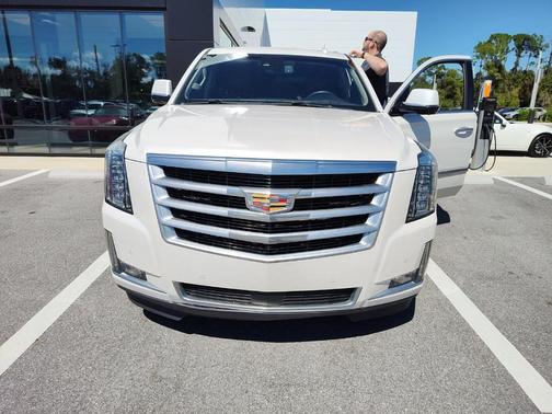 2016 Cadillac Escalade Premium