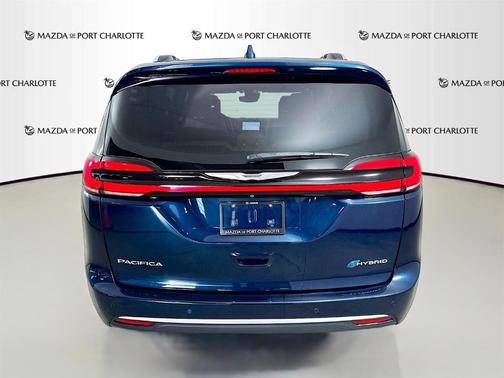 2022 Chrysler Pacifica Hybrid Pinnacle