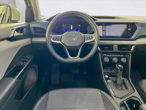 2023 Volkswagen Taos SE FWD
