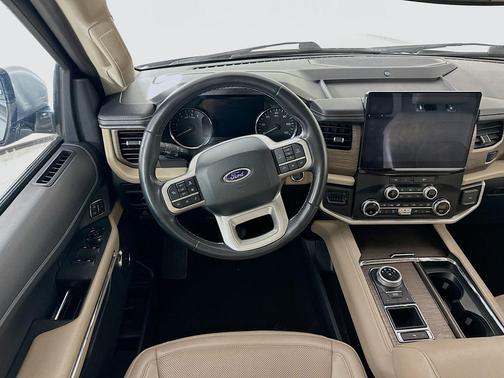 Iconic Silver Metallic 2024 Ford Expedition Limited 4x2