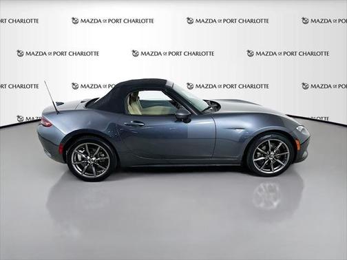 2016 Mazda MX-5 Miata 2dr Conv Auto Grand Touring