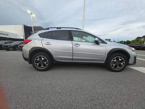 Ice Silver Metallic 2019 Subaru Crosstrek 2.0i Premium CVT