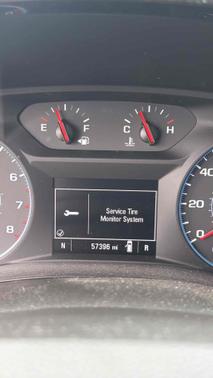 Summit White 2019 Chevrolet Traverse FWD 4dr LS w/1LS
