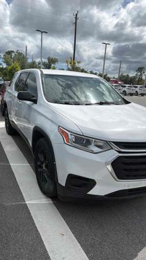 Summit White 2019 Chevrolet Traverse FWD 4dr LS w/1LS