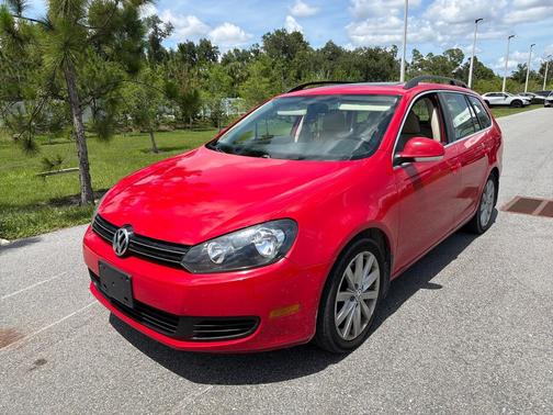 Tornado Red 2014 Volkswagen Jetta SportWagen 4dr DSG TDI w/Sunroof & Nav