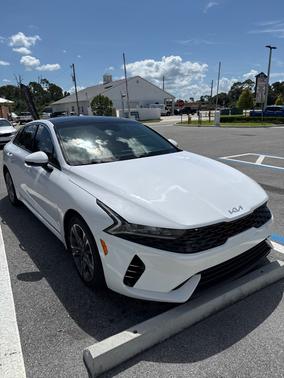 Glacial White Pearl 2023 Kia K5 EX Auto FWD