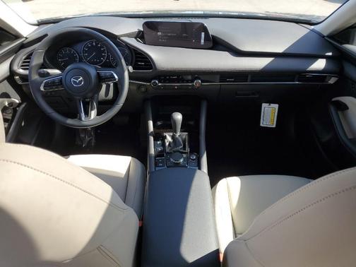 2025 Mazda Mazda3 FWD w/Preferred Package