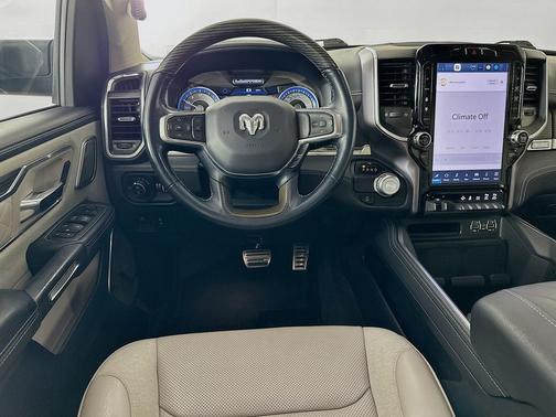 2022 RAM 1500 Limited 4x2 Crew Cab 5'7" Box