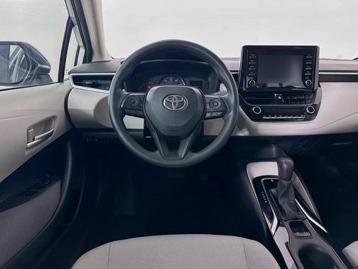 Classic Silver Metallic 2021 Toyota Corolla L CVT (Natl)
