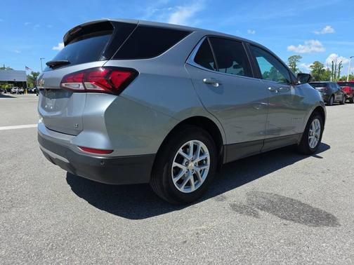 Sterling Gray Metallic 2024 Chevrolet Equinox FWD 4dr LT w/1LT