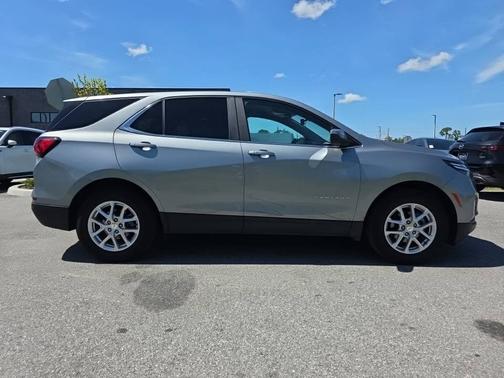 Sterling Gray Metallic 2024 Chevrolet Equinox FWD 4dr LT w/1LT