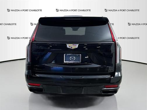 2022 Cadillac Escalade ESV Premium Luxury