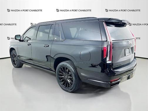 2022 Cadillac Escalade ESV Premium Luxury