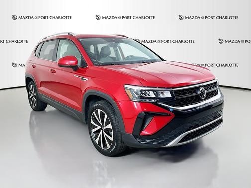 Kings Red Metallic 2022 Volkswagen Taos SE 4MOTION