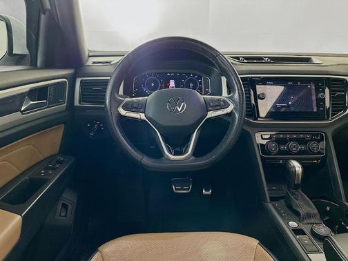 2023 Volkswagen Atlas Cross Sport 3.6L V6 SEL Premium R-Line