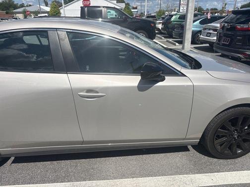 Platinum Quartz Metallic 2025 Mazda Mazda3 2.5 S Select Sport FWD