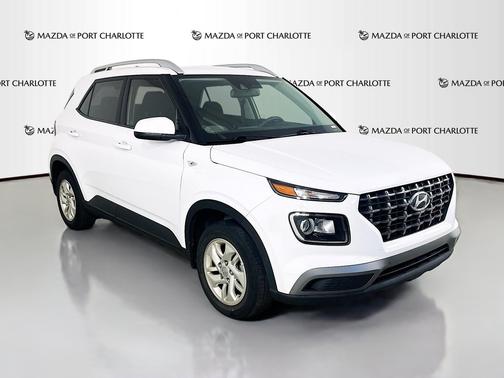 Ceramic White 2020 Hyundai VENUE SEL IVT