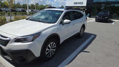 Crystal White Pearl 2022 Subaru Outback Premium CVT