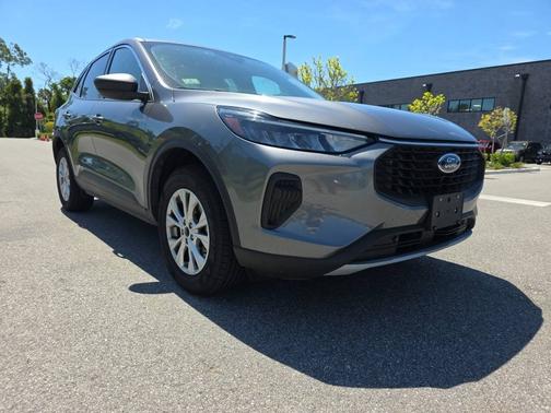 Carbonized Gray Metallic 2024 Ford Escape Active AWD