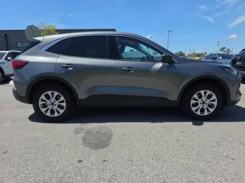 Carbonized Gray Metallic 2024 Ford Escape Active AWD