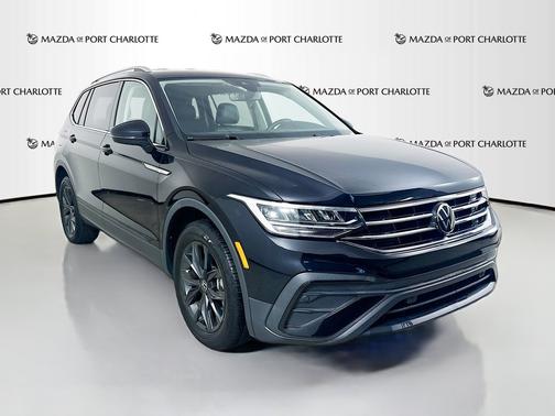Deep Black Pearl 2024 Volkswagen Tiguan 2.0T SE FWD