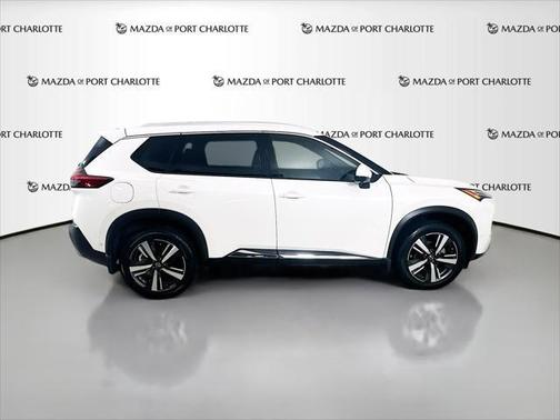 Pearl White Tricoat/Super Black 2023 Nissan Rogue AWD Platinum *Ltd Avail*