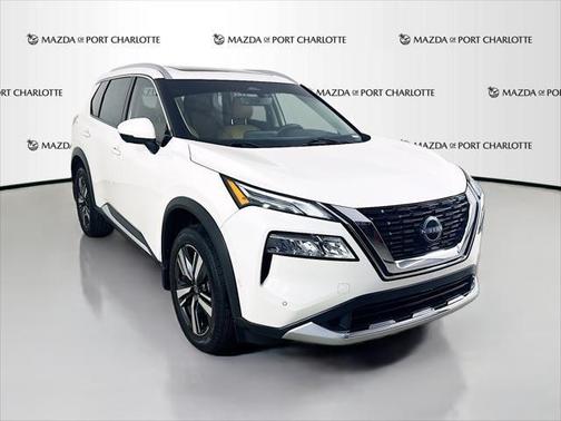 Pearl White Tricoat/Super Black 2023 Nissan Rogue AWD Platinum *Ltd Avail*