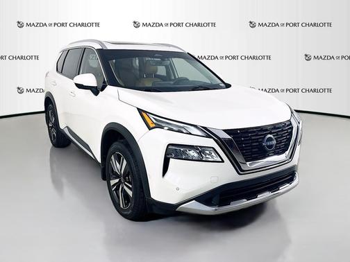 Pearl White Tricoat/Super Black 2023 Nissan Rogue AWD Platinum *Ltd Avail*