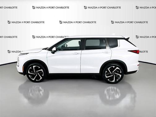 2022 Mitsubishi Outlander SE