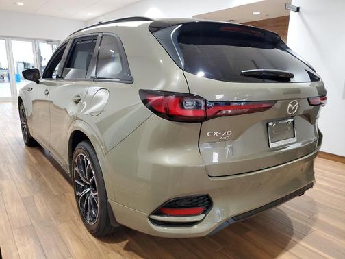 2025 Mazda CX-70 CX-70