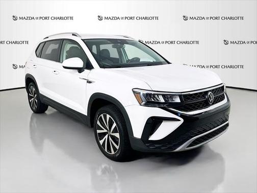 2024 Volkswagen Taos SE FWD