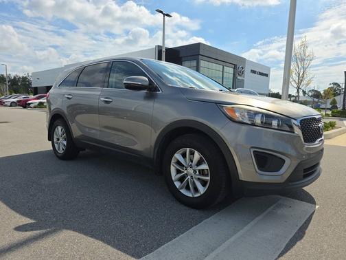 Titanium Silver 2016 Kia Sorento FWD 4dr 2.4L L