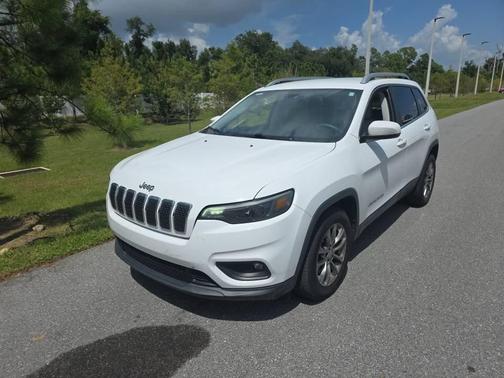 Bright White Clearcoat 2020 Jeep Cherokee Latitude Plus FWD