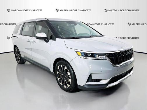 Ceramic Silver 2024 Kia Carnival EX FWD