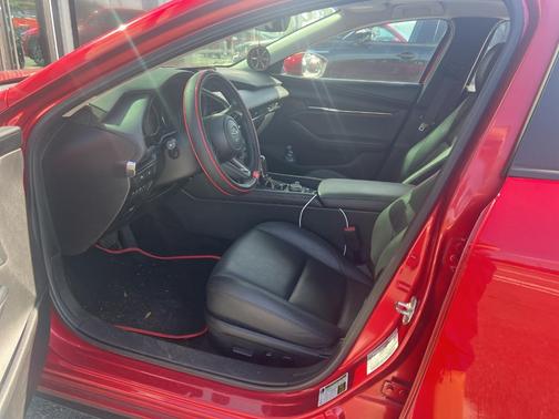 2024 Mazda Mazda3 FWD w/Preferred Package