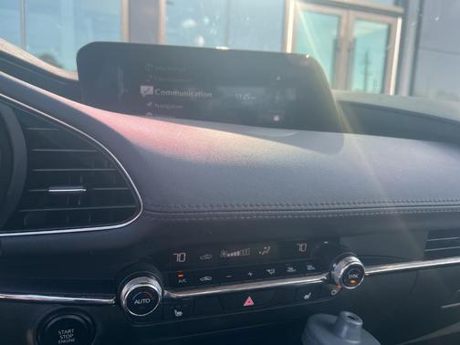 2024 Mazda Mazda3 FWD w/Preferred Package