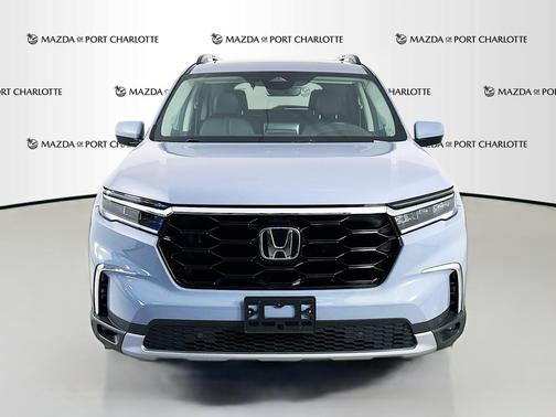 Sonic Gray Pearl 2025 Honda Pilot Touring AWD