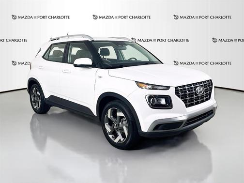 2024 Hyundai VENUE SEL