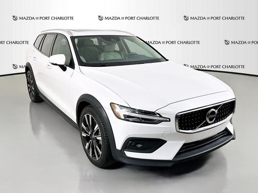 2021 Volvo V60 Cross Country T5