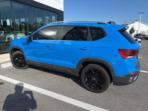 2023 Volkswagen Taos 1.5T SE