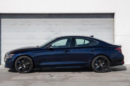 2023 Genesis G70 3.3T RWD