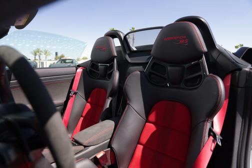 2024 Porsche 718 Spyder RS