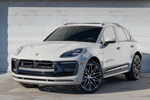 2025 Porsche Macan